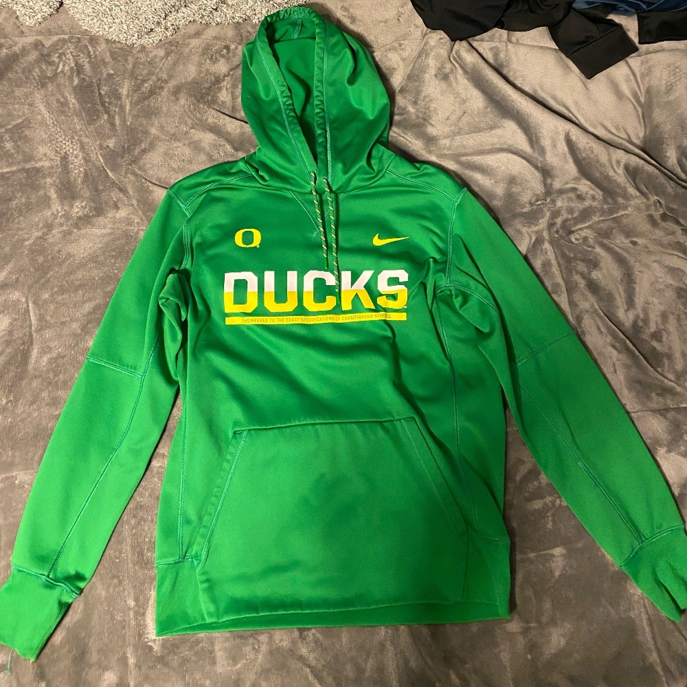 Nike Oregon Sweatshirt Size: Medium